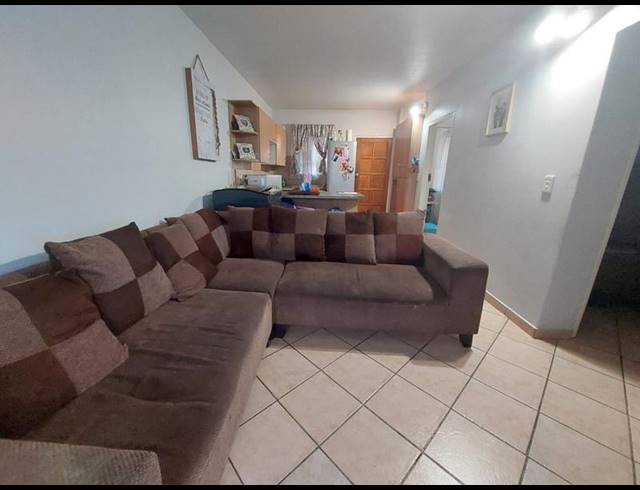2 BEDROOM APARTMENT FOR SALE IN DASPOORT